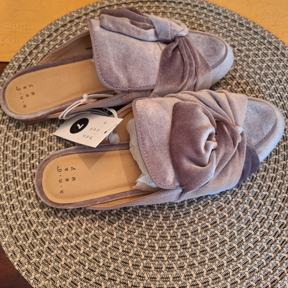 A new day velvety mule flats purple sz 7 - Picture 13 of 14